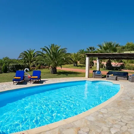 Kleismata Sleeps 6 *