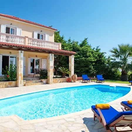 Kleismata Sleeps 6 *