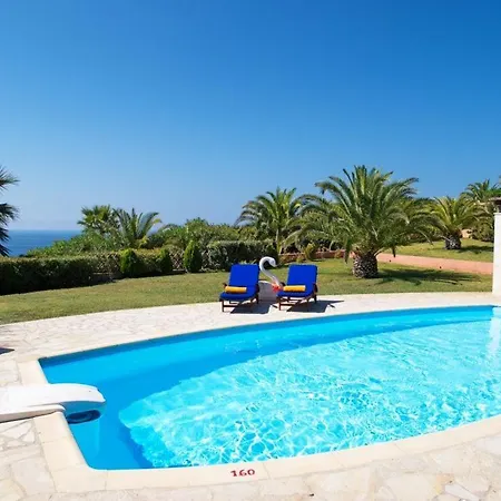 Kleismata Sleeps 6 * Klismata