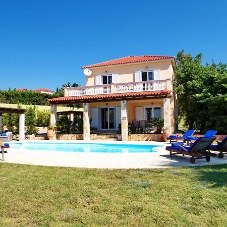 Kleismata Sleeps 6 Klismata